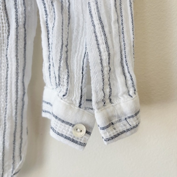 VINCE Lightweight Striped Cotton Button Down Shirt Sz 6 White Blue - Picture 6 of 10